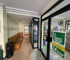 Cozzy Galaxy Hotel