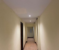 Cozzy Galaxy Hotel