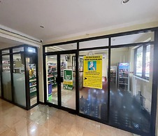 Cozzy Galaxy Hotel