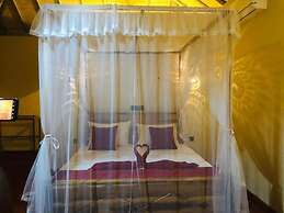 The Rustic Cabanas - Arugambay