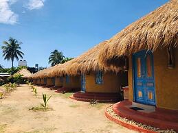 The Rustic Cabanas - Arugambay