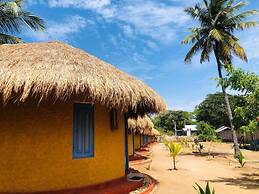 The Rustic Cabanas - Arugambay