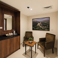 Ten Hills Hotel