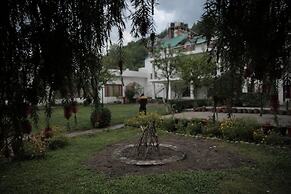 Hilltone Resort