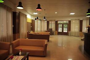 Hilltone Resort