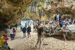 Sandat Mas Uluwatu