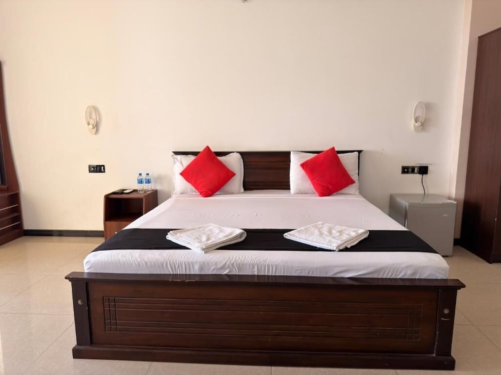 The Atarah Beach Resort - Negombo