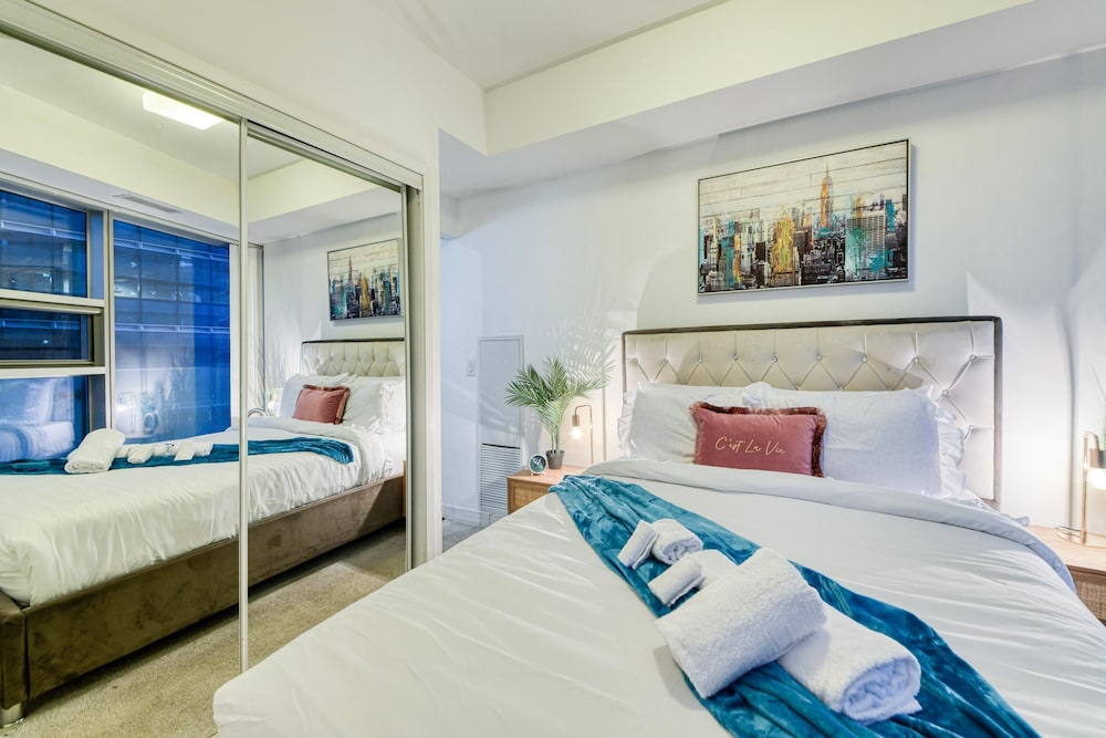 The York Suites