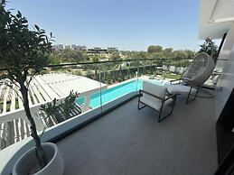 6BR Lamborghini Villa Cinema Spa & Pool