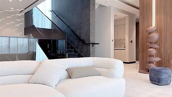 6BR Lamborghini Villa Cinema Spa & Pool