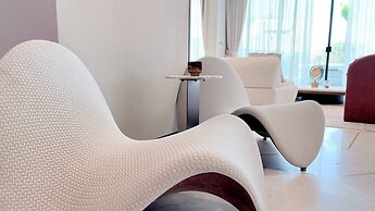 6BR Lamborghini Villa Cinema Spa & Pool