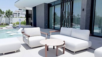 6BR Lamborghini Villa Cinema Spa & Pool