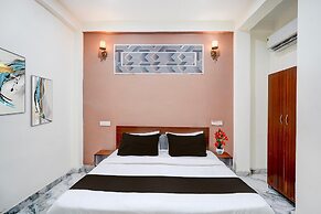Hotel O Gaur City Centre Noida