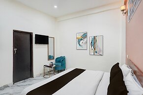Hotel O Gaur City Centre Noida