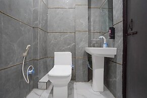 Hotel O Gaur City Centre Noida
