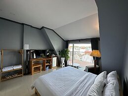 CozyNook Boutique Apartments