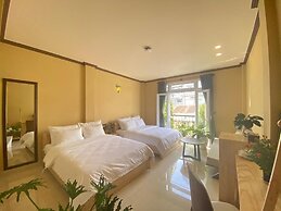 CozyNook Boutique Apartments