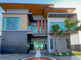 Sky Beach Pool Villa Chanthaburi 2