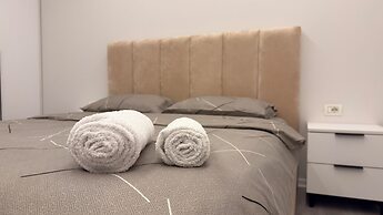 Arjola Cozy Stay