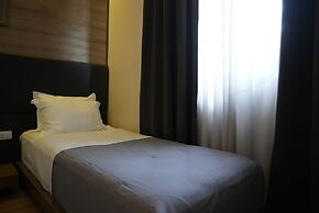 BluePoint Hotel