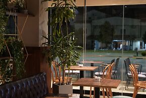 BluePoint Hotel