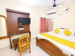 Hotel Shree Puri Near Beach