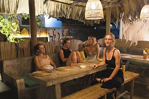 Fins Arugambay