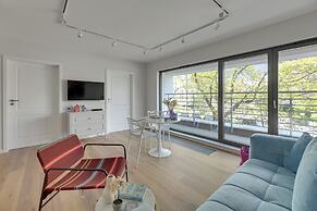 Żeromskiego 23 by Grand Apartments