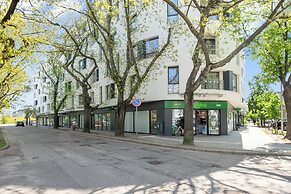 Żeromskiego 23 by Grand Apartments