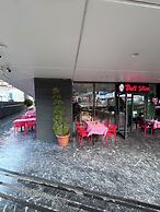 Benesta Centro by GOLDFINCH
