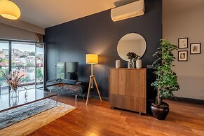 Benesta Centro by GOLDFINCH