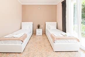 Hotel FAMA Durres