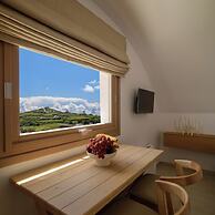 Nikolia's House, New Luxe villa & Prive Jacuzzi