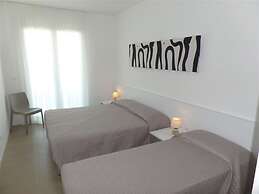 Spacious Accommodation With Terrace