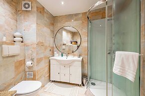 Modern Appartement - AC- 1br- 4P - Cannes