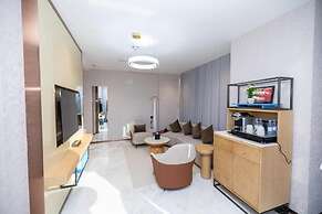 7Crown Tahliah Hotel