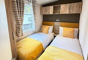 Lillardsedge Apartment Sleeps 6 With Parking