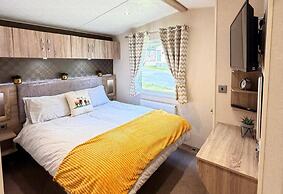 Lillardsedge Apartment Sleeps 6 With Parking
