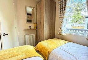 Lillardsedge Apartment Sleeps 6 With Parking