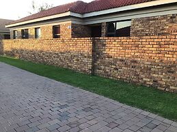 Private Secure House in Alberton