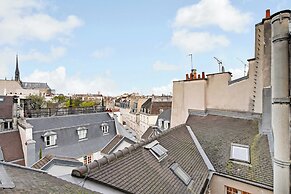 Stunning Duplex 1br/4p - Notre-dame Cathedral
