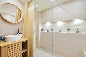 Stunning Duplex 1br/4p - Notre-dame Cathedral