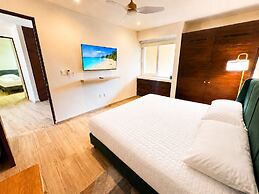 Marina view 3BR pool 7min walk to beach