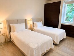 Marina view 3BR pool 7min walk to beach