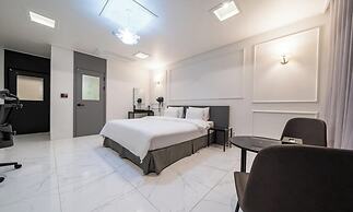 Mokpo Hotel The City