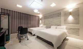 Mokpo Hotel The City