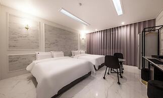 Mokpo Hotel The City
