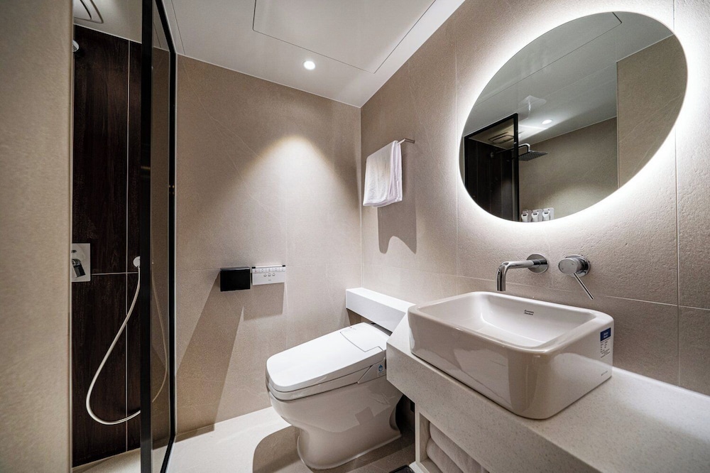 Hotel Code Cheonho