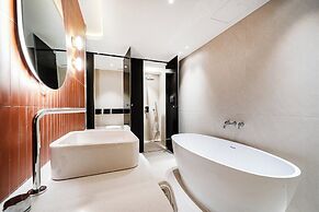 Hotel Code Cheonho
