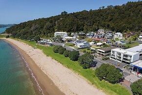 2 Bedroom Beach Frontage Apartment